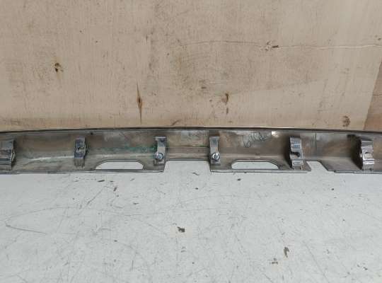 Планка подсветки номера на Toyota Hilux VIII | Fortuner II (AN120/AN130)