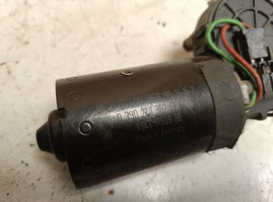 купить Моторчик дворников (стеклоочистителя) на Ford Focus I