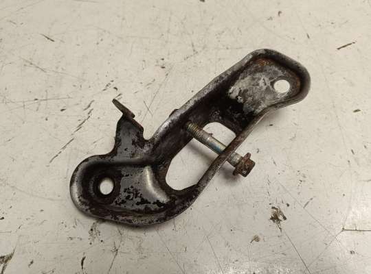 купить Кронштейн заднего рычага на Ford Mondeo III