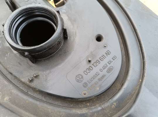 купить Корпус воздушного фильтра на Volkswagen Polo Mk3 (6N/6KV)