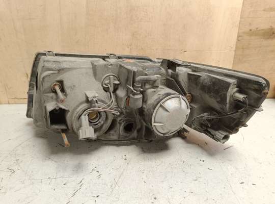 Фара передняя на Nissan Serena II C24 (Japan)