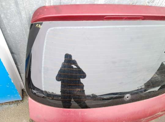 купить Крышка багажника на Peugeot 206