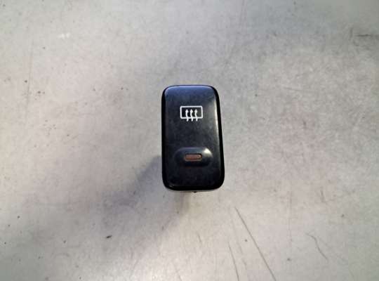 купить Кнопка обогрева заднего стекла на Hyundai Galloper II