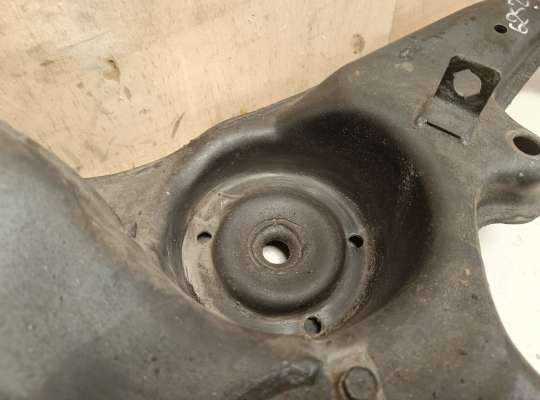 купить Рычаг 2WD на Mitsubishi Space Wagon (N9_W, N8_W, UG)