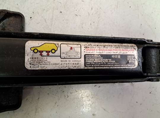 купить Домкрат на Acura MDX (YD1)