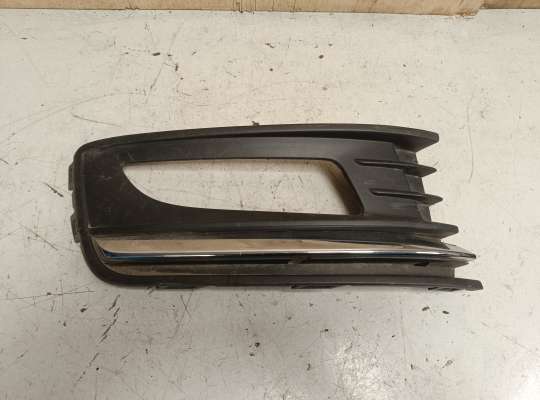 Решетка (заглушка) бампера VG2578008 на Volkswagen Polo Mk5 (6R/6C)