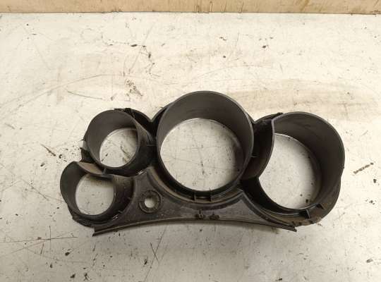 купить Накладка панели приборов на Pontiac Vibe