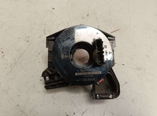 купить Подрулевой шлейф (кольцо SRS) на Ford Focus I