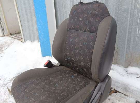 купить Комплект сидений Frontera B Sport на Opel Frontera B