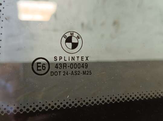 Стекло кузовное боковое на BMW 3 (E46)
