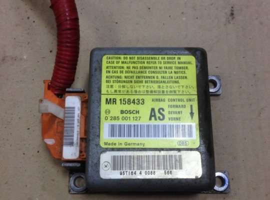 Блок управления AIR BAG MT03760 на Mitsubishi Carisma