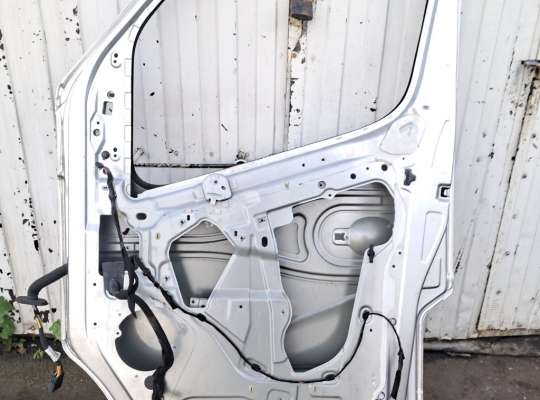 купить Дверь боковая на Renault Master III