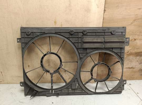 купить Диффузор (кожух) вентилятора радиатора на Volkswagen Tiguan I (5N)