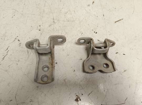 купить Петля двери на Pontiac Vibe