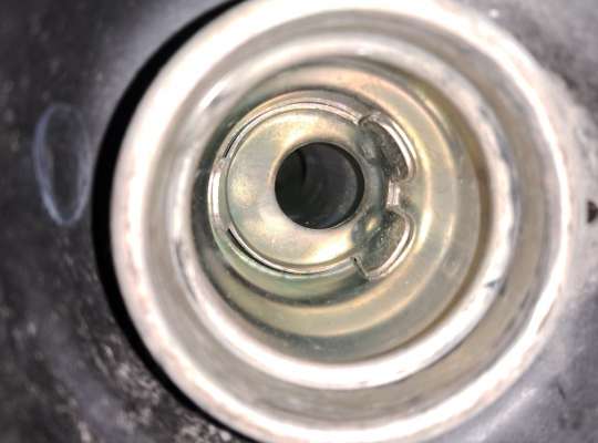 купить Горловина топливного бака на Nissan Cube Z11