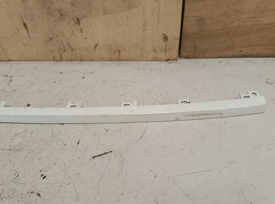 купить Молдинг бампера на Volkswagen Touareg II (7P)