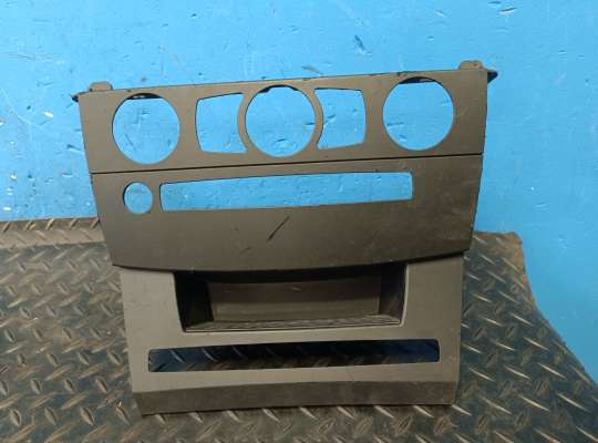 Накладка консоли BM3279032 на BMW 5 (E60/E61)