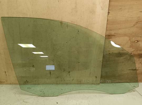 купить Стекло боковое двери на Volkswagen Tiguan I (5N)