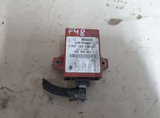 Блок иммобилайзера MT03866 на Mitsubishi Carisma