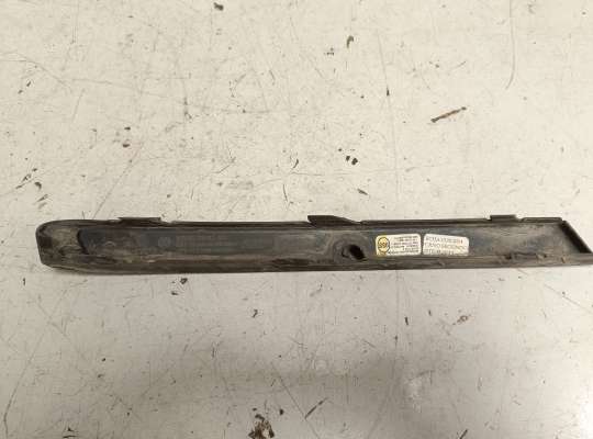 купить Решетка (заглушка) бампера на Volkswagen Jetta VI (1B)