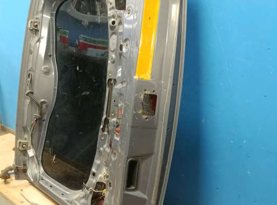 Крышка багажника на Nissan Note (E11)