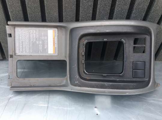 Консоль салона SZ11559 на Suzuki Grand Vitara I (SQ, FT)