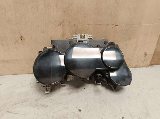 купить Приборная панель (Щиток) на Pontiac Vibe