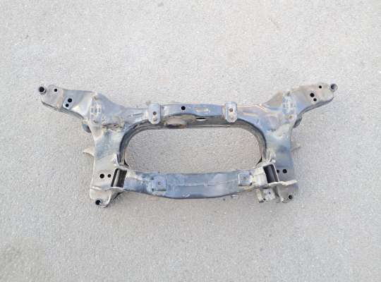 Балка задняя NS868140 на Nissan Qashqai I (J10)