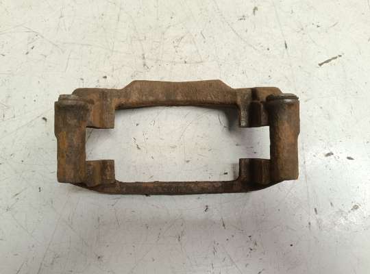 купить Скоба суппорта на Renault Scenic I