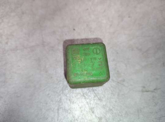Реле прочее OP1705937 на Opel Astra F