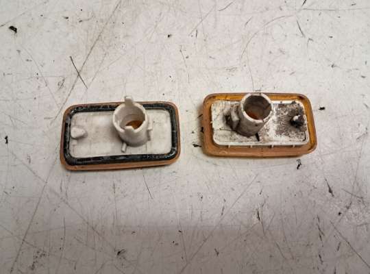 купить Повторитель поворота в крыло на Audi 80 (B3)/90 (B2)