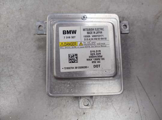 Блок управления ксеноновыми фарами BM2082167 на BMW 1 (F20/F21)