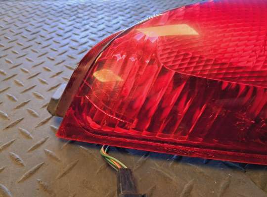 купить Фонарь задний на Suzuki Liana