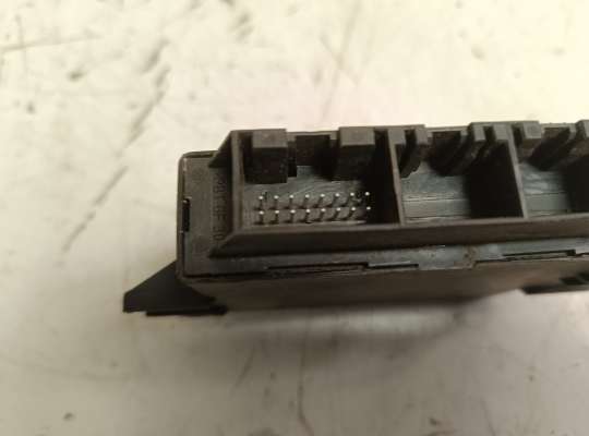 купить ЭБУ PDC (электронный блок управления парктрониками) на Renault Master III