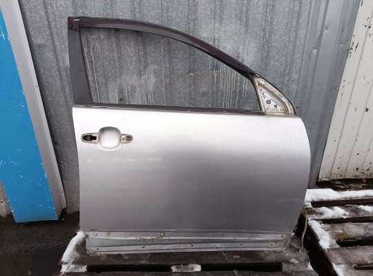купить Дверь боковая на Pontiac Vibe