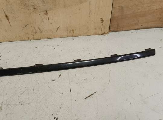 купить Молдинг решетки радиатора на Volkswagen Polo Mk5 (6R/6C)