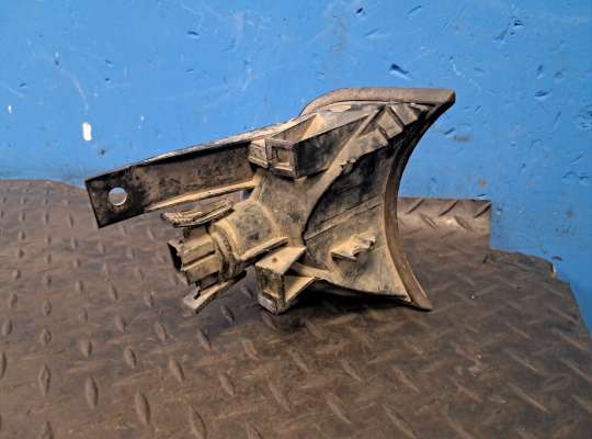 купить Поворотник передний на BMW 5 (E34)