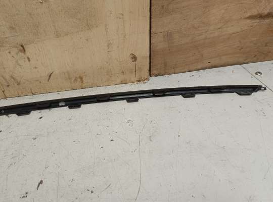 купить Молдинг заднего бампера на Volkswagen Polo Mk5 (6R/6C)