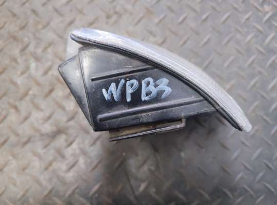 купить Поворотник передний на Volkswagen Passat B3 (35i)