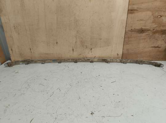 купить Молдинг бампера на Volkswagen Touareg II (7P)