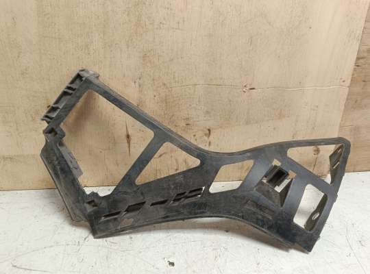 Кронштейн бампера VG2579006 на Volkswagen Golf Plus (5M1)