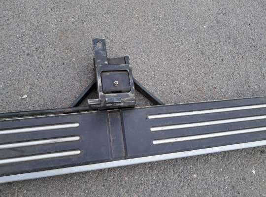 купить Подножка порога на Range Rover III (LM, L322)