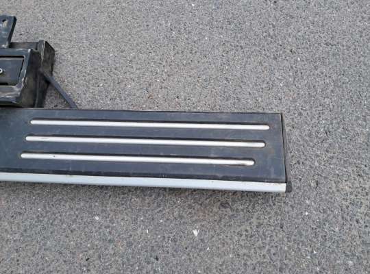купить Подножка порога на Range Rover III (LM, L322)