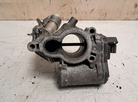 купить Клапан рециркуляции газов (EGR) на Renault Master III