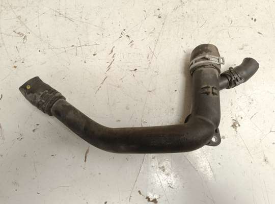 Фланец (тройник) системы охлаждения