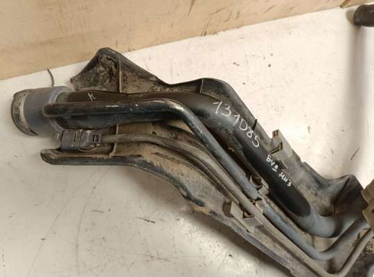 купить Горловина топливного бака на Toyota Yaris P9