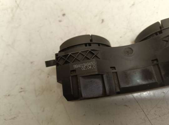 купить Блок кнопок на Ford Focus I