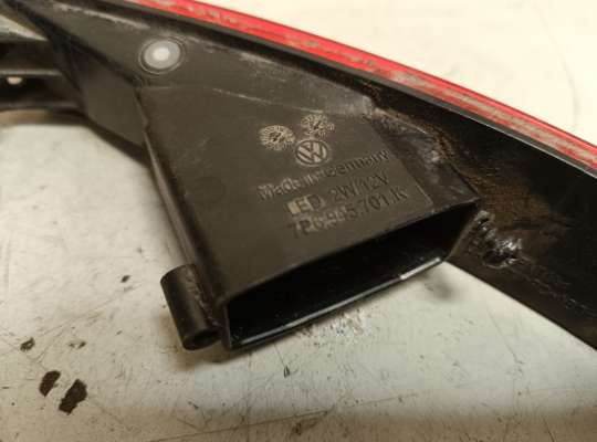 купить Отражатель на Volkswagen Touareg II (7P)