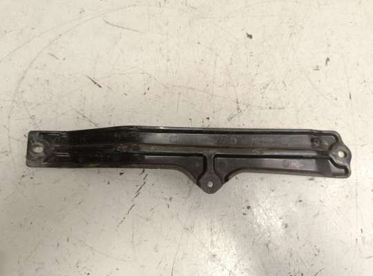 Пыльник крыла PN15722 на Pontiac Vibe