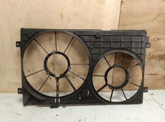 купить Диффузор (кожух) вентилятора радиатора на Volkswagen Tiguan I (5N)